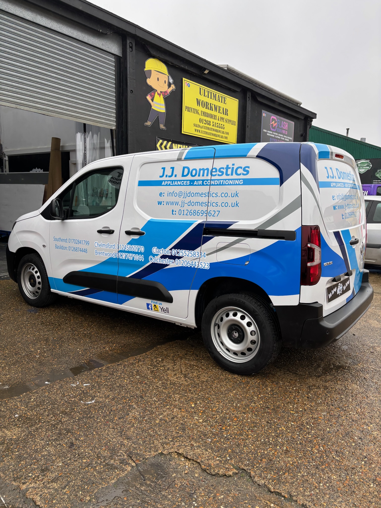 Vehicle wrap by Flash Design and Print